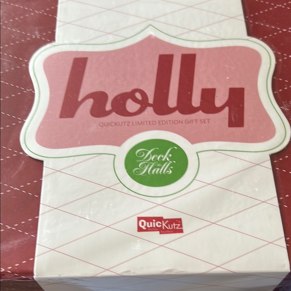 Quickutz 2008 New Unopened Holly Gift Set for Silhouette
